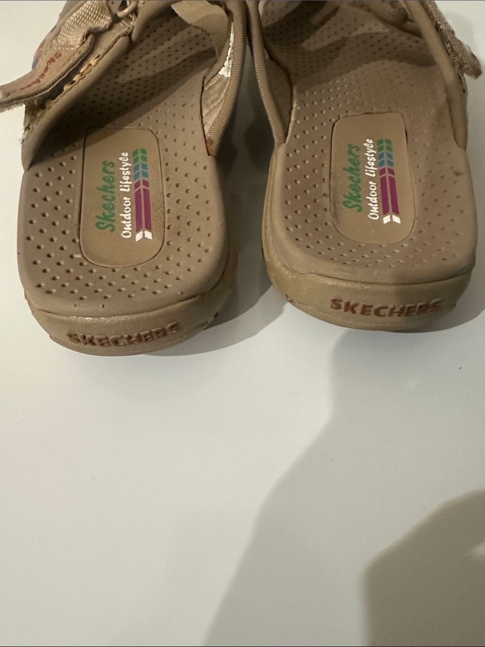 Boho Skechers Tan Toe-Ring Sandal with Multicolor Trim Sz 6 - Picture 7 of 8